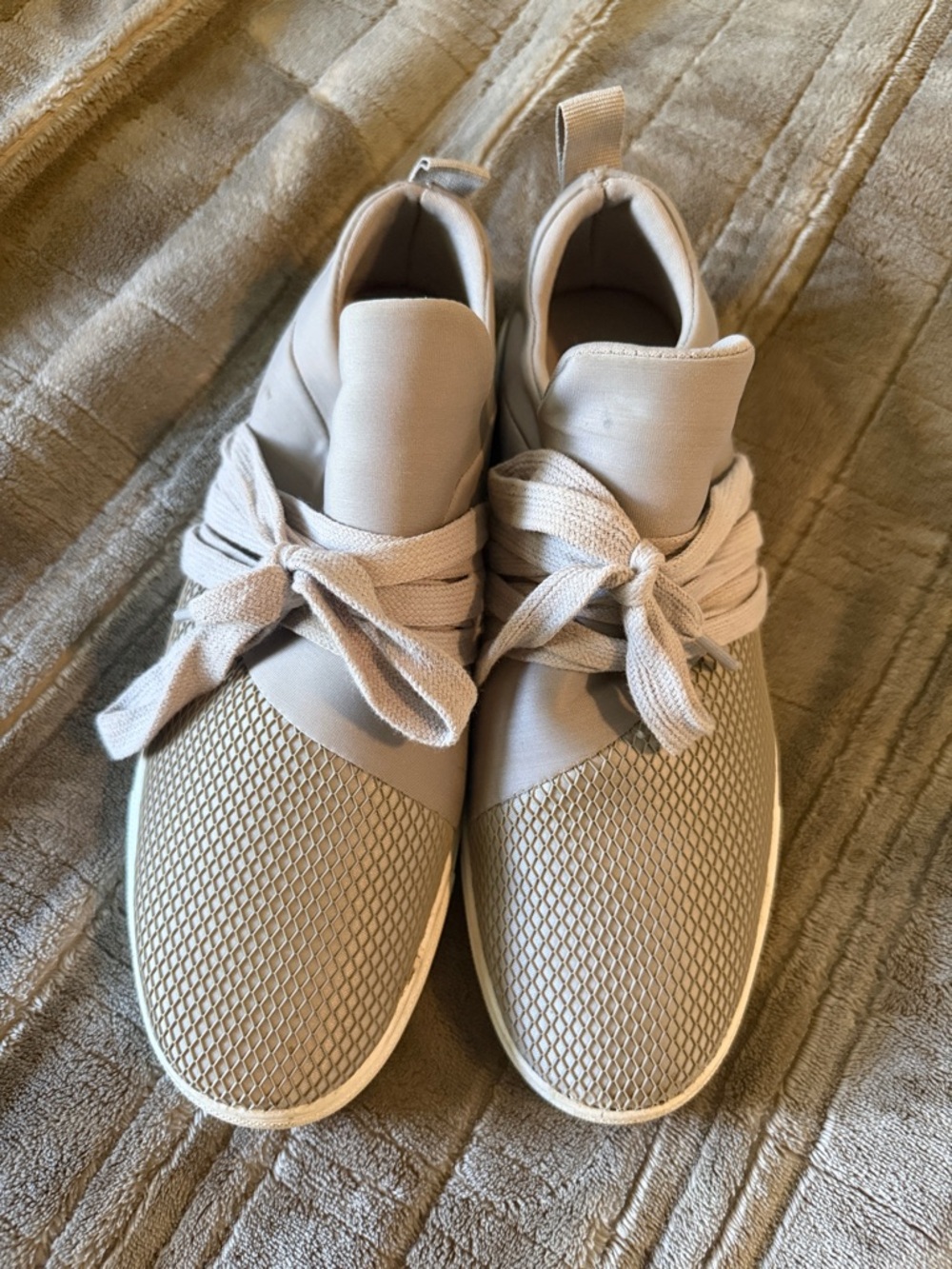 Brash Women's Knit Lace-Up Slip-On Sneakers - Gray